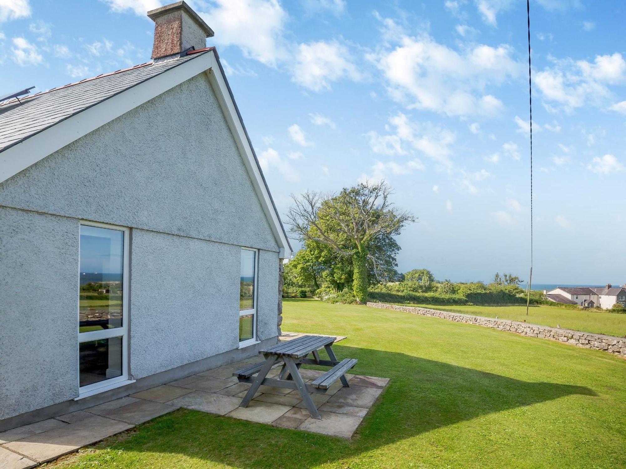 Bryn Awelon - Uk44122 Villa Моелфре Екстериор снимка